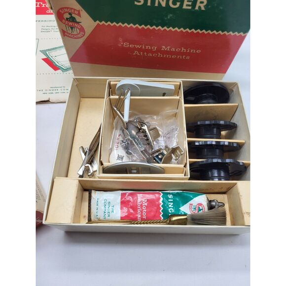 Singer Sewing Items - Picture 5 of 8